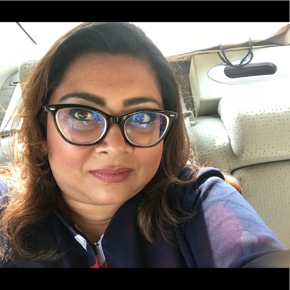 Meet your Posher, Sonita - Picture 5 of 16